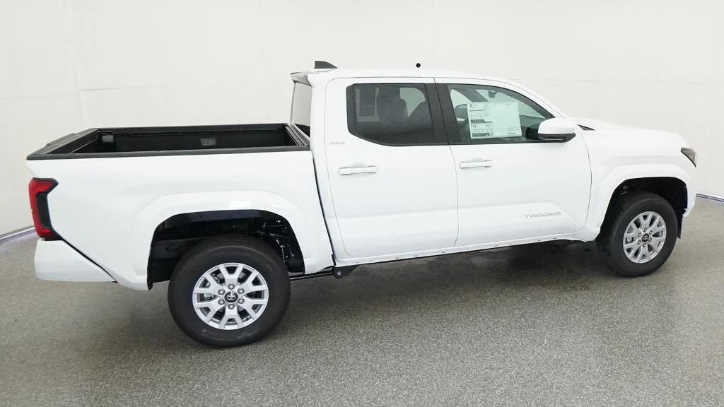 New 2026 Ice Cap Toyota SR5 image 16