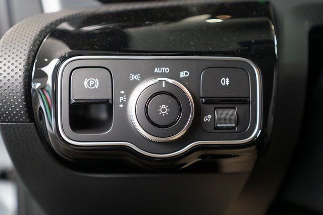 Used 2026 Silver Mercedes-Benz CLA 250 image 21