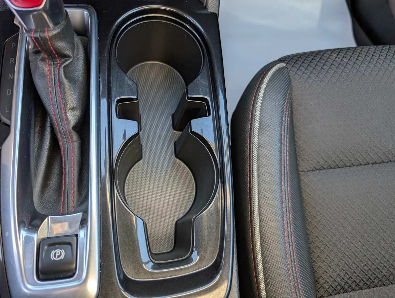 Used 2022 SUMMIT WHITE Chevrolet RS image 27