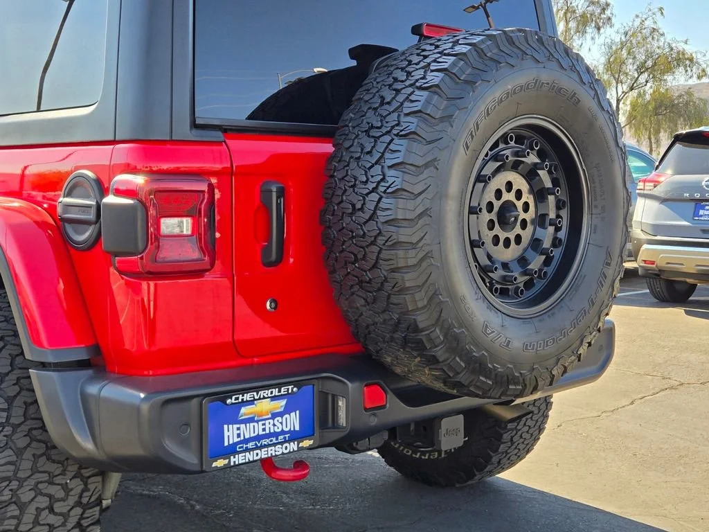 Used 2020 Firecracker Red C Jeep Rubicon image 5