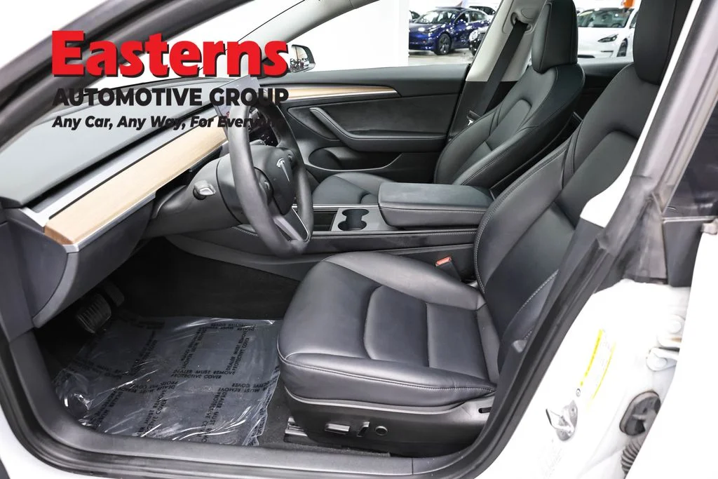 Used 2023 White Tesla Base image 14