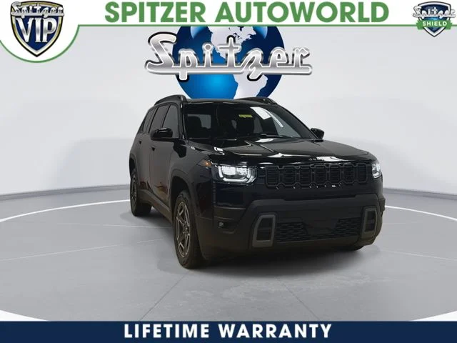 New 2026 Diamond Black Crystal Pearl-Coat Exterior Paint Jeep Limited image 7