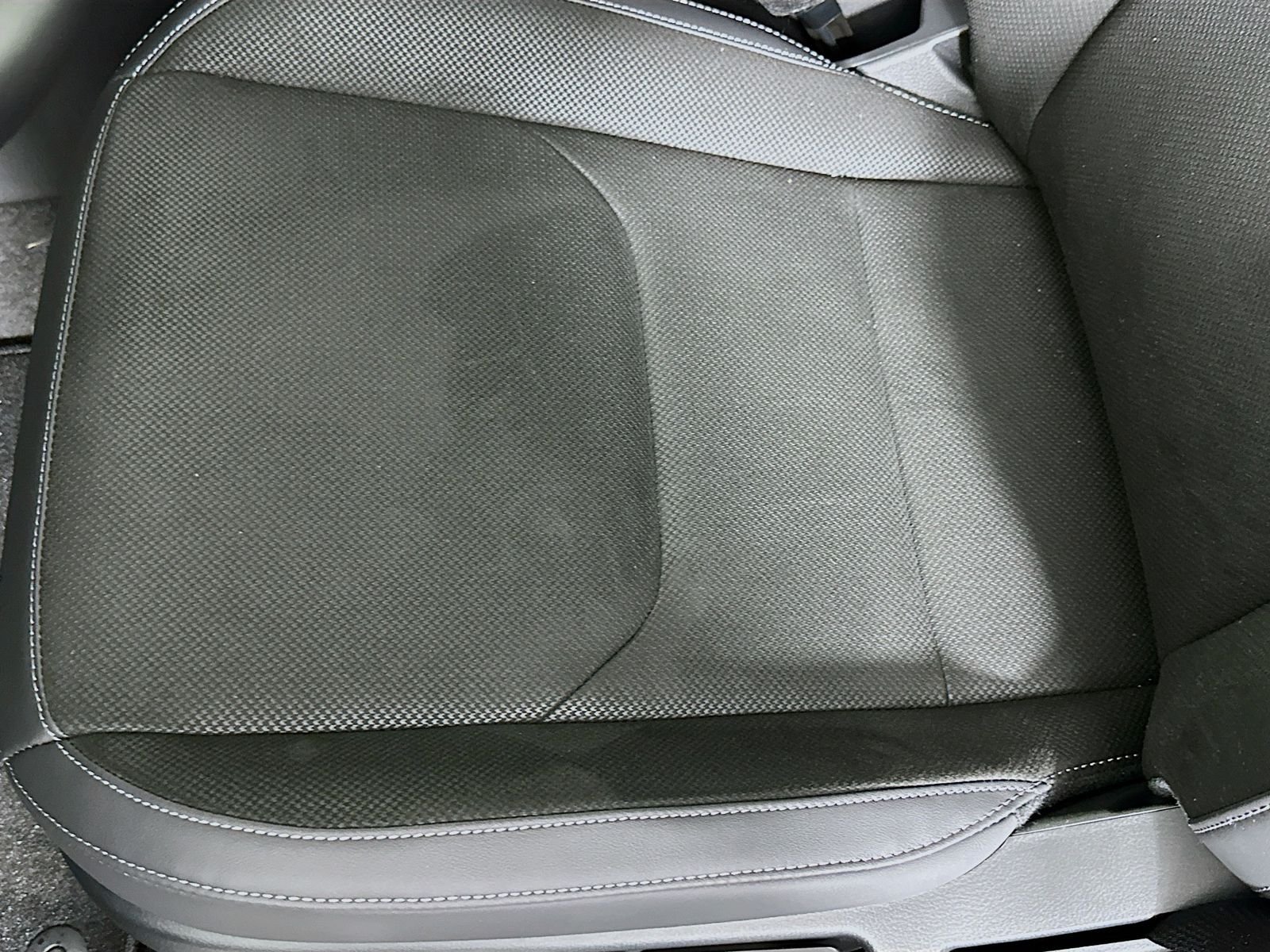 New 2026 Jet Black Mica Mazda 2.5 S Select AWD image 19