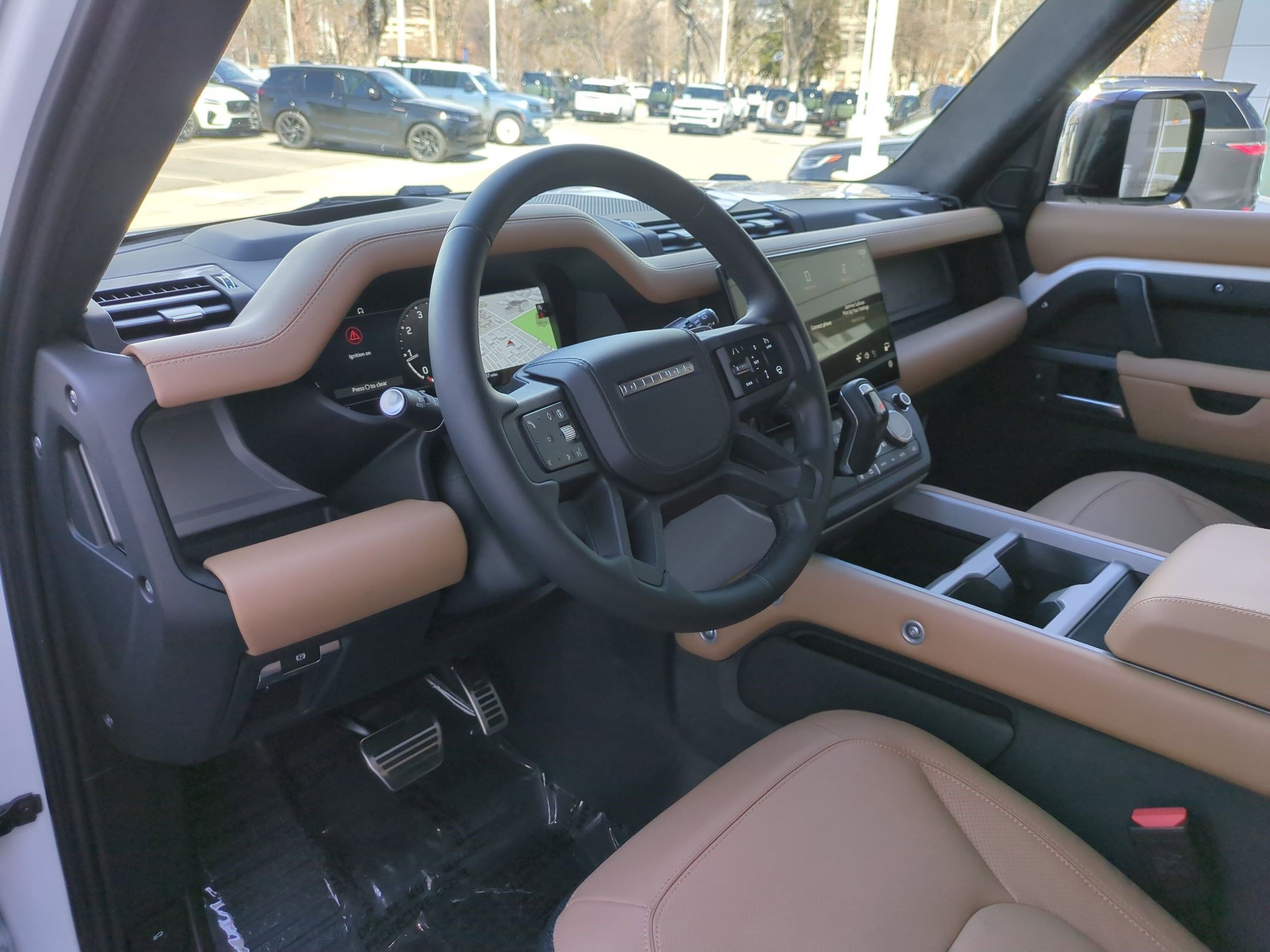 2026 Land Rover Defender V8 - Photo 12