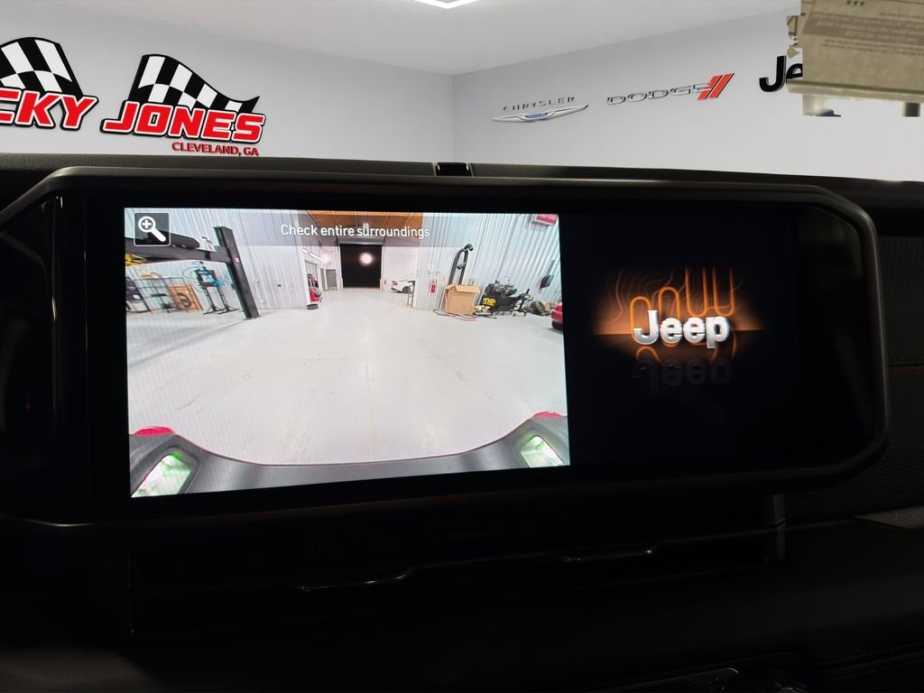 New 2026 Reign Jeep Rubicon image 32