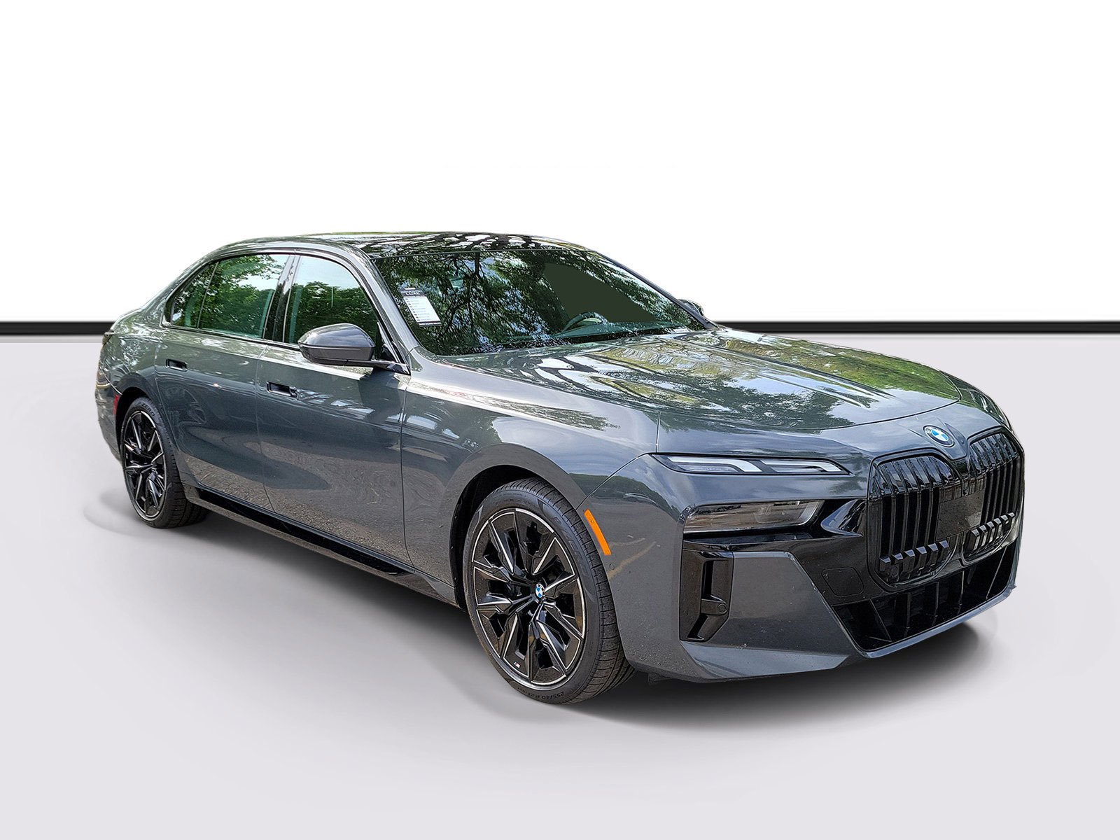 Used 2023 Dravit Grey Metallic BMW 760i xDrive image 1