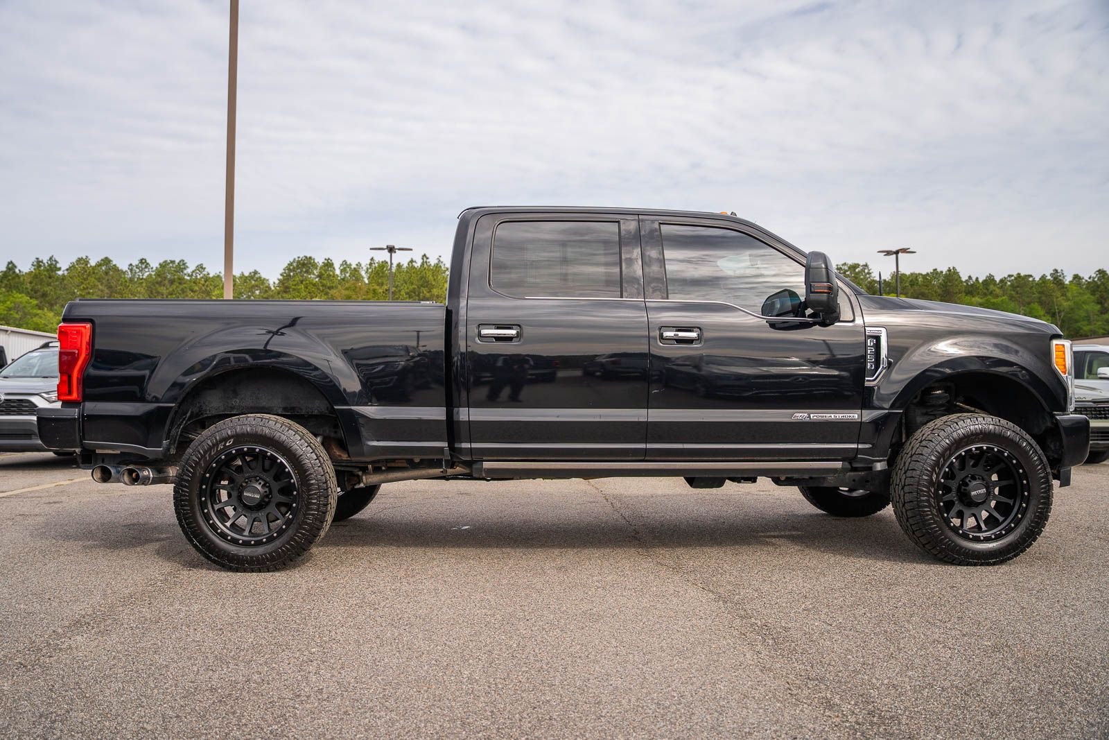 Used 2019 Black Ford Platinum image 8