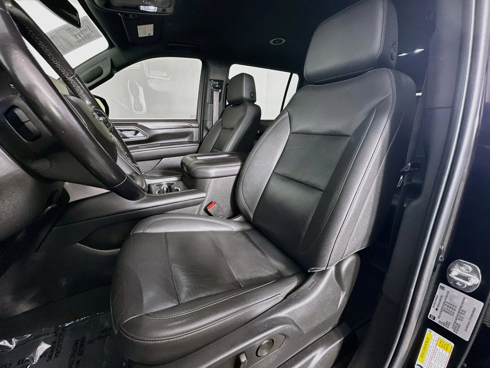 Used 2022 Black Chevrolet Z71 image 23