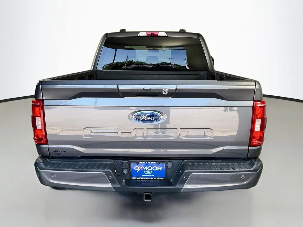 Used 2021 Carbonized Gray Metallic Ford XLT image 13