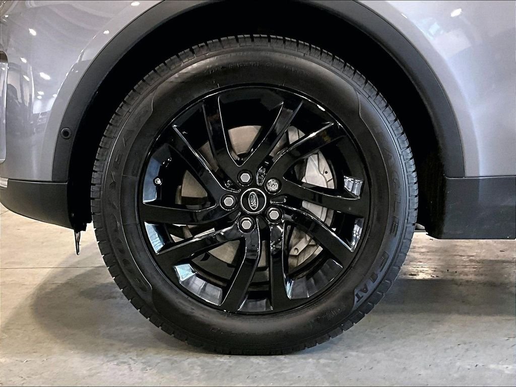 Used 2020 Gray Land Rover HSE image 7