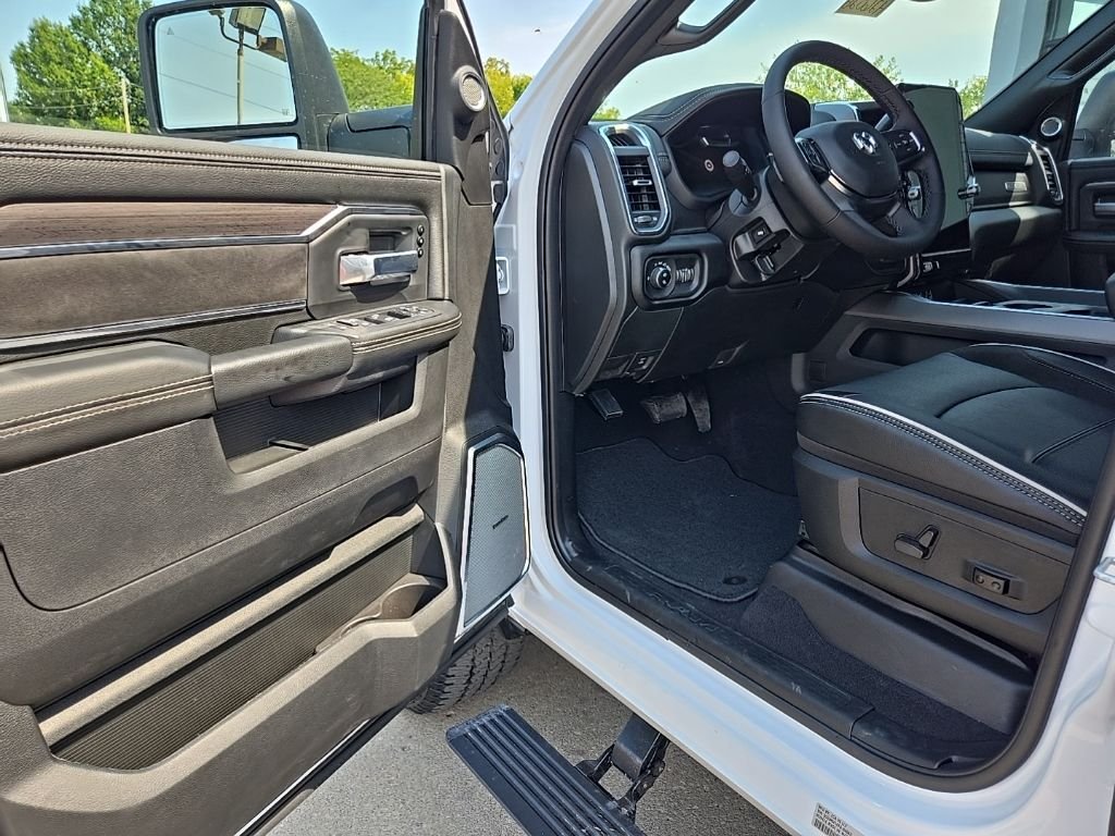 2026 RAM 2500 Laramie - Photo 43