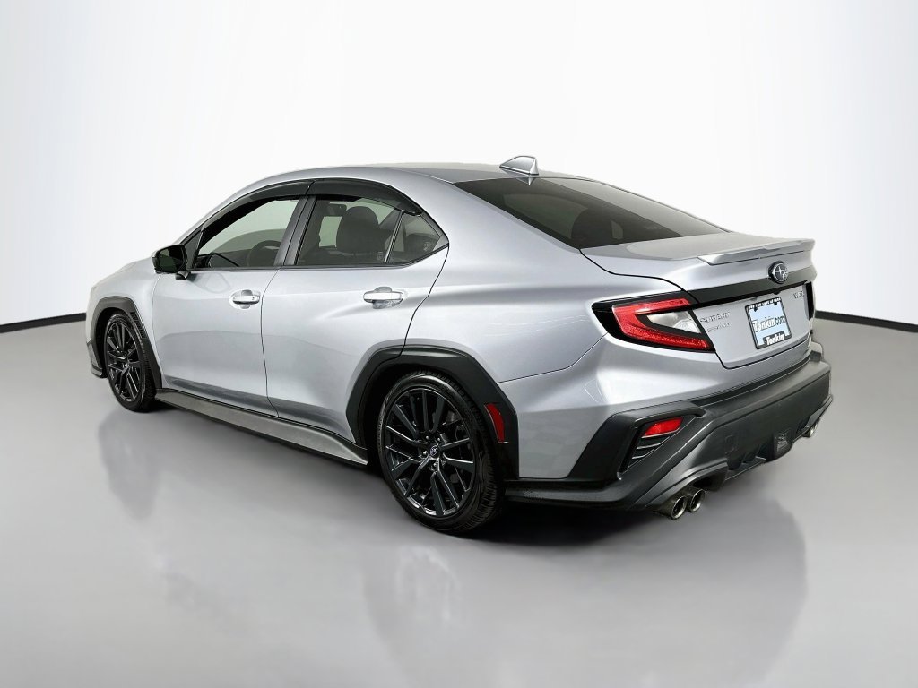 Used 2022 Ice Silver Metallic Subaru Premium image 5