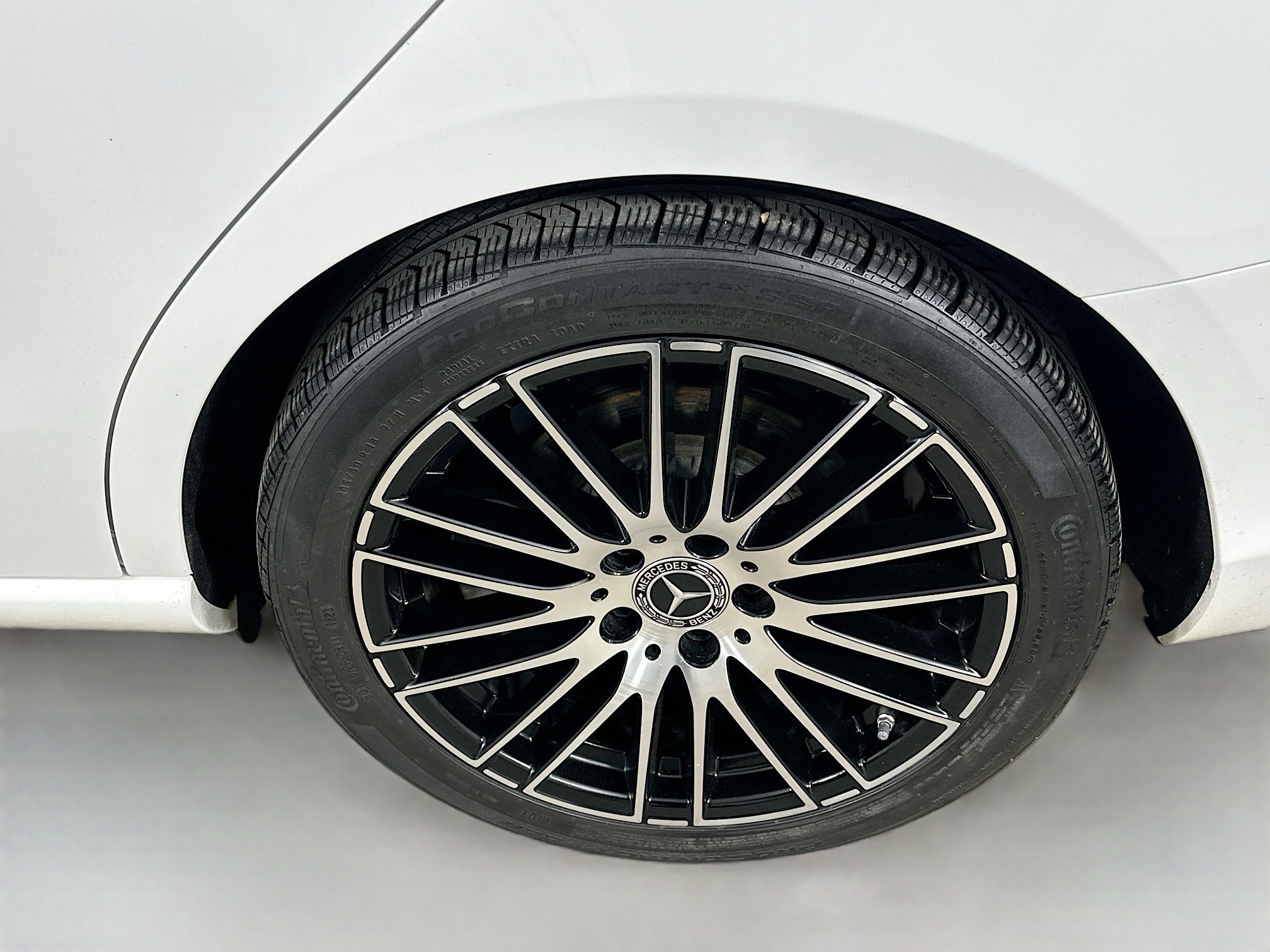 Used 2024 Polar White Mercedes-Benz C 300 image 36