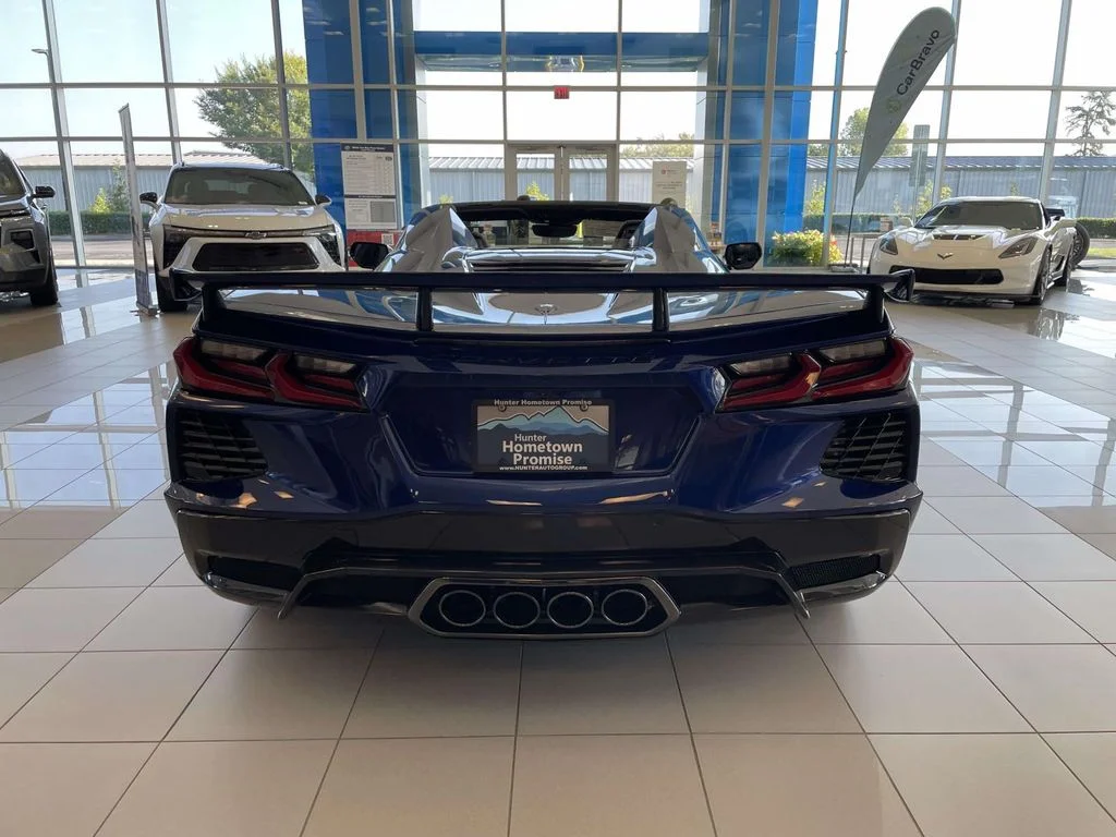 New 2027 Admiral Blue Metallic Chevrolet 2LT image 5