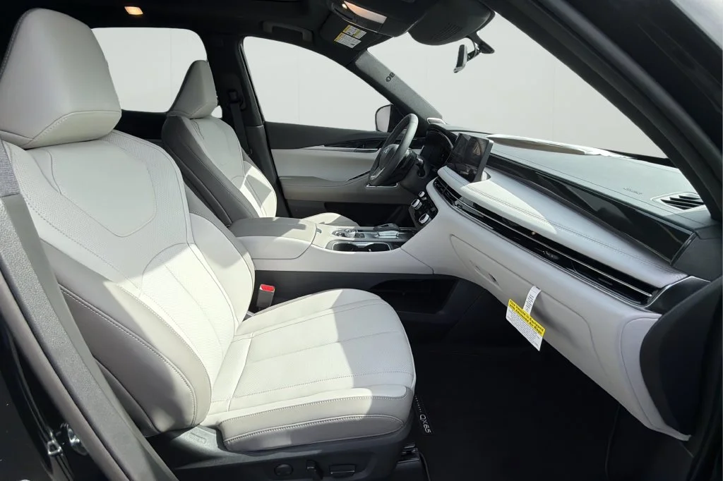 New 2027 MINERAL BLACK INFINITI Sport AWD image 14