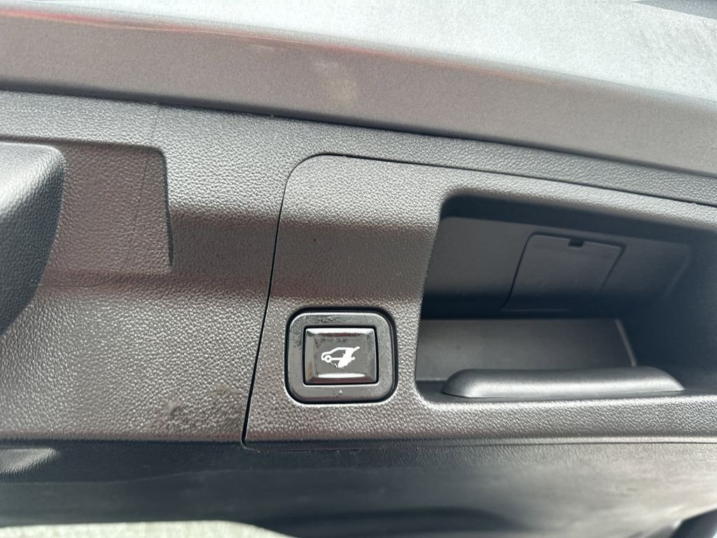 2021 GMC Acadia SLT - Photo 25