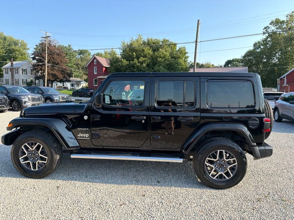 Used 2024 Black Jeep Sahara image 10