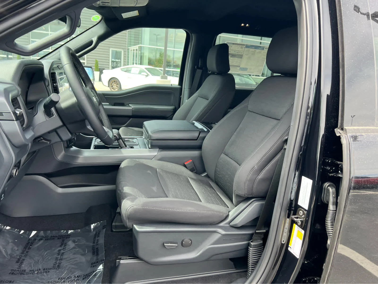New 2026 Agate Black Metallic Ford XLT image 27