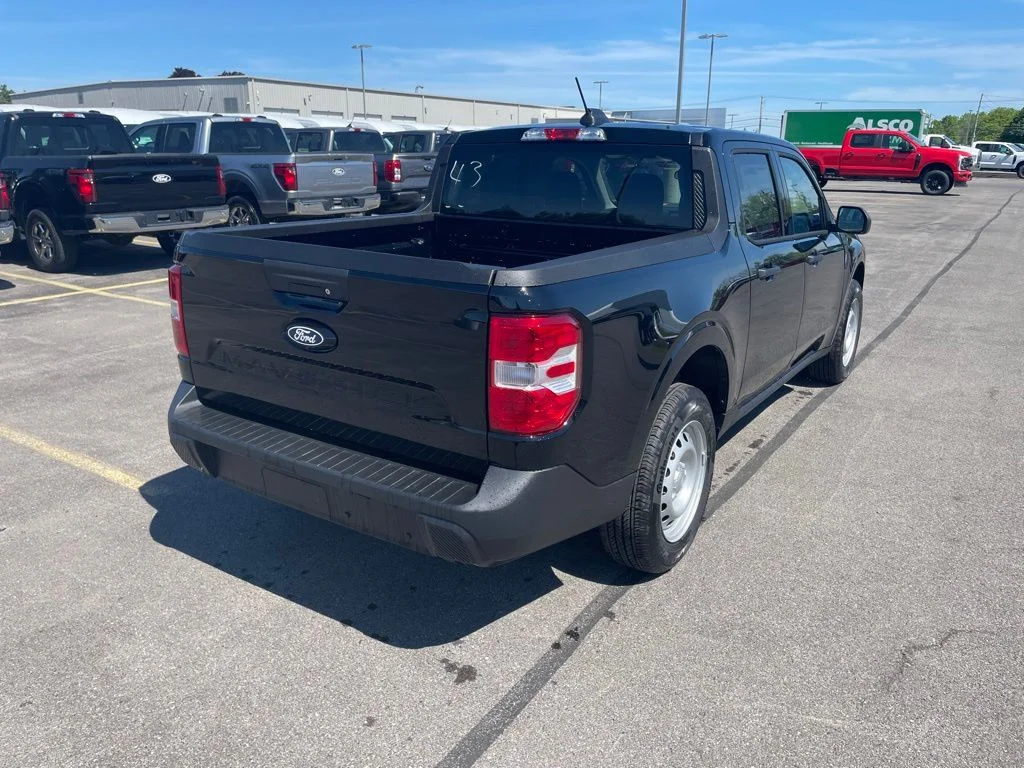 Used 2026 Shadow Black Ford XL image 5