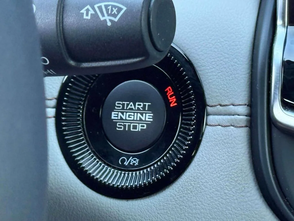 Used 2023 White Jeep Limited image 21