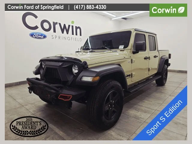 2020 Jeep Gladiator Sport S's photo