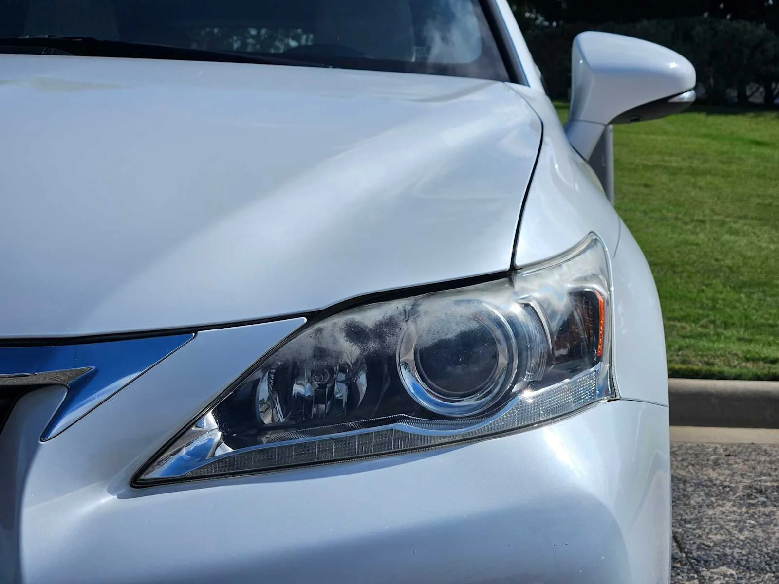 Used 2012 Starfire Pearl Lexus Premium image 6