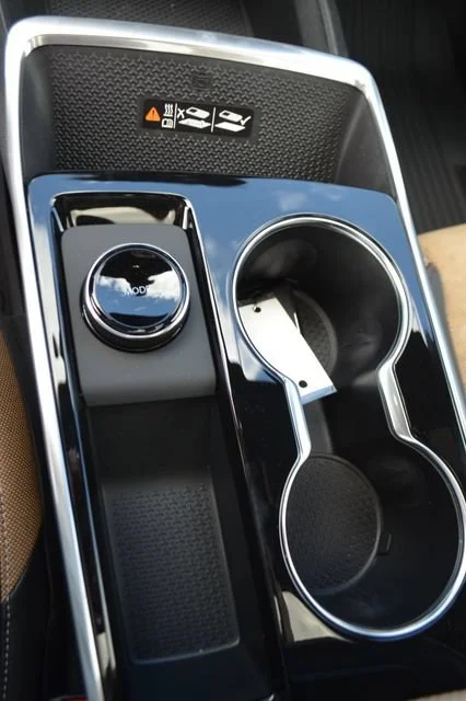 New 2026 Mosaic Black Metallic Chevrolet ACTIV image 21