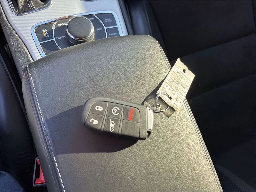 Used 2020 Sting-Grey Jeep SRT image 10
