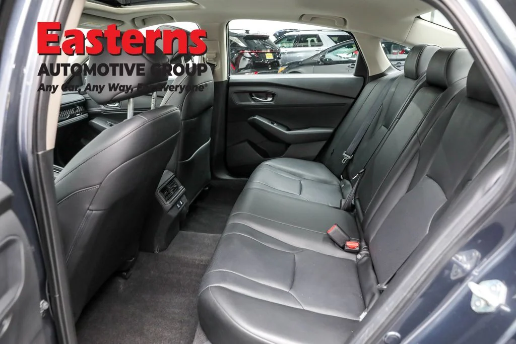 Used 2024 Gray Honda EX-L image 21