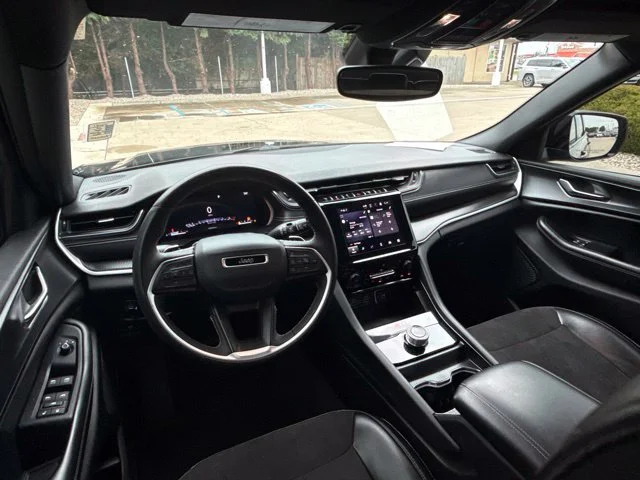 Used 2023 Black Jeep Altitude X image 19