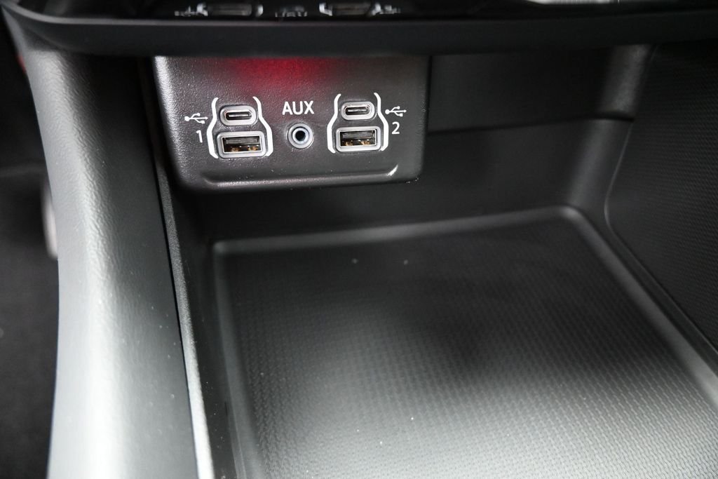 New 2026 White Knuckle Clear-Coat Exterior Paint Dodge GT image 9