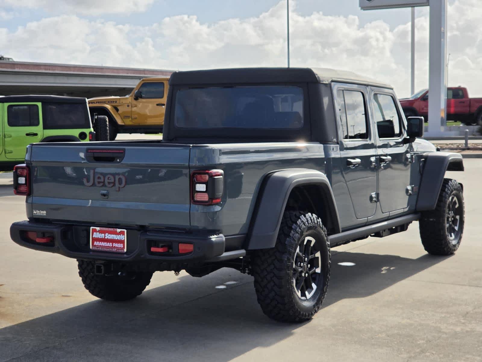 New 2026 Anvil Clear-Coat Exterior Paint Jeep Rubicon image 5