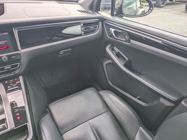Used 2023 Black Porsche T image 17