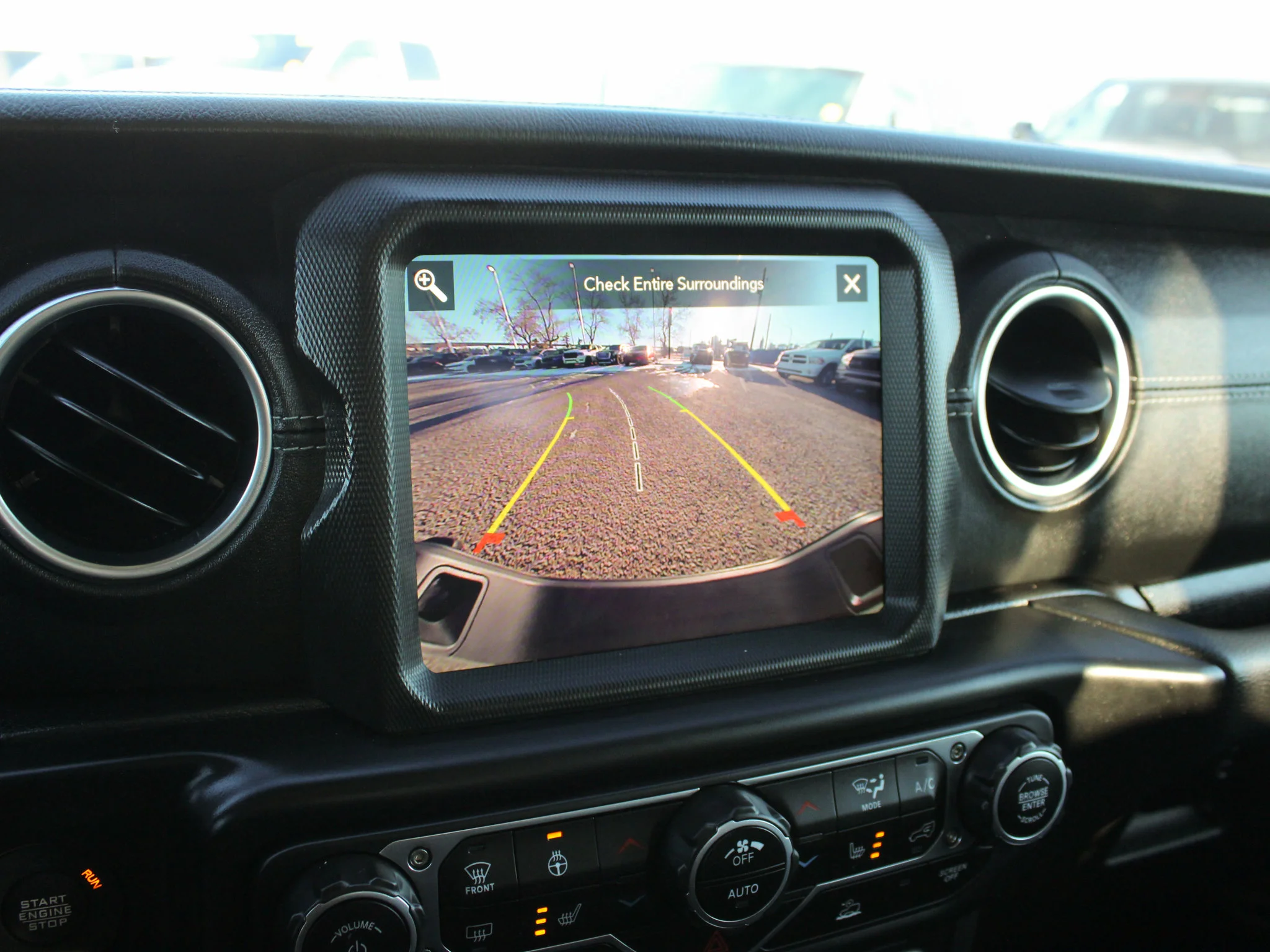 Certified Used 2023 Grey Jeep Overland * No Accidents | V6 | Heated McKinley Leather | Trailer Tow Package image 25