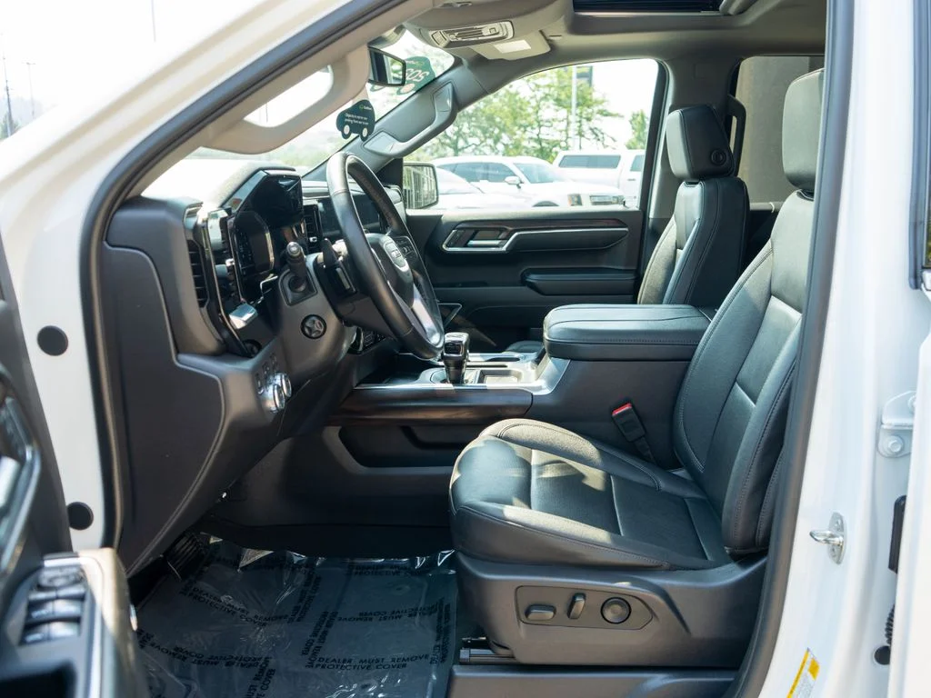2024 GMC Sierra 1500 SLT - Photo 11