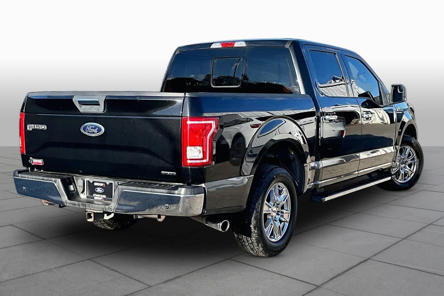 Used 2015 Tuxedo Black Metallic Ford XLT image 12