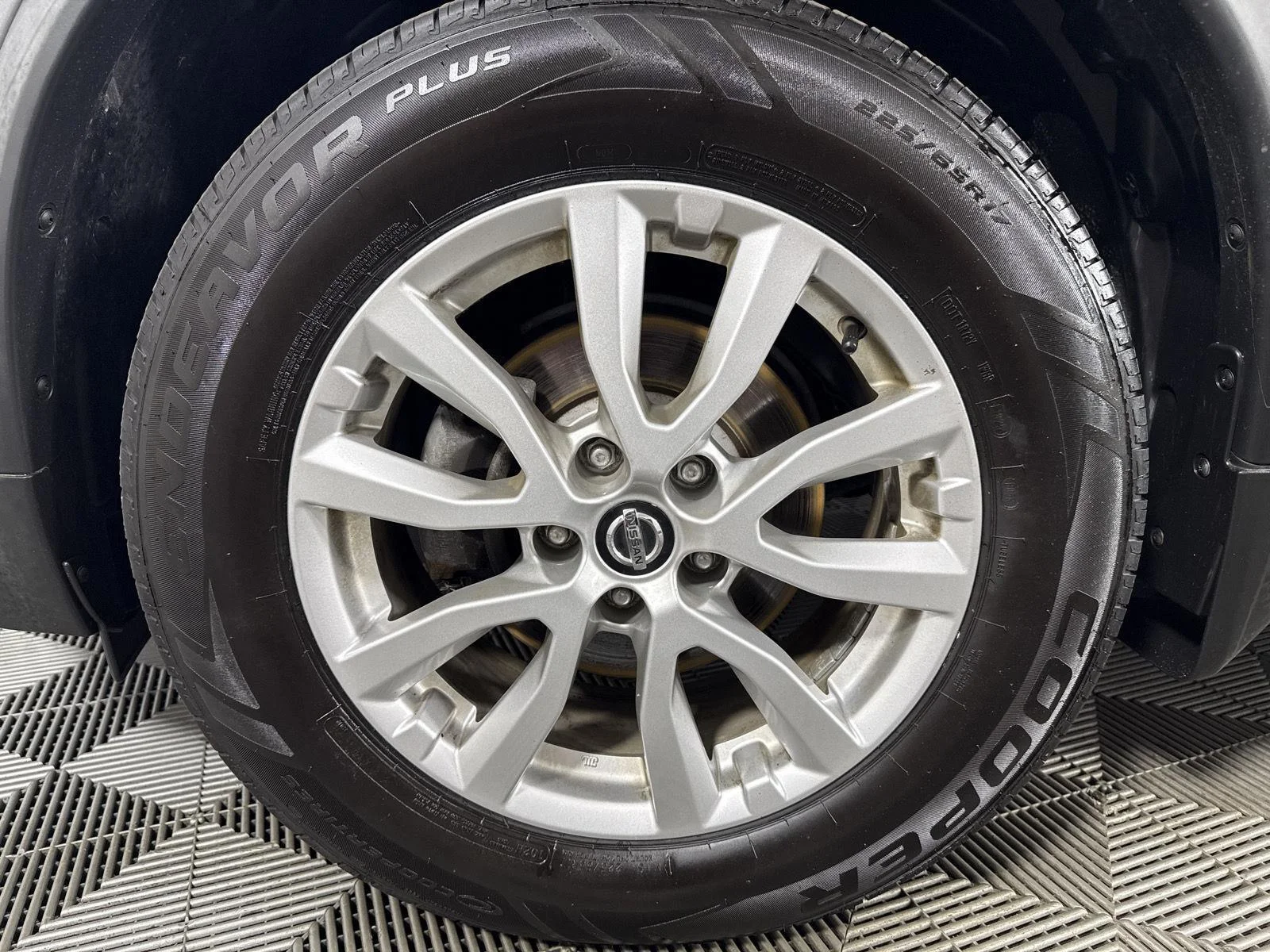 Used 2018 Gun Metallic Nissan SV image 12