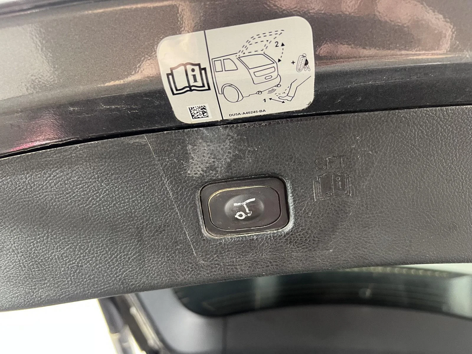 Used 2019 Magnetic Ford SEL image 13