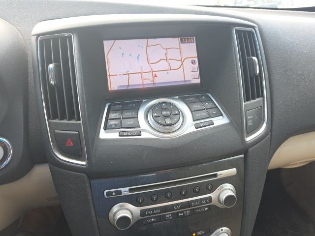 Used 2013 White Nissan 3.5 SV image 14