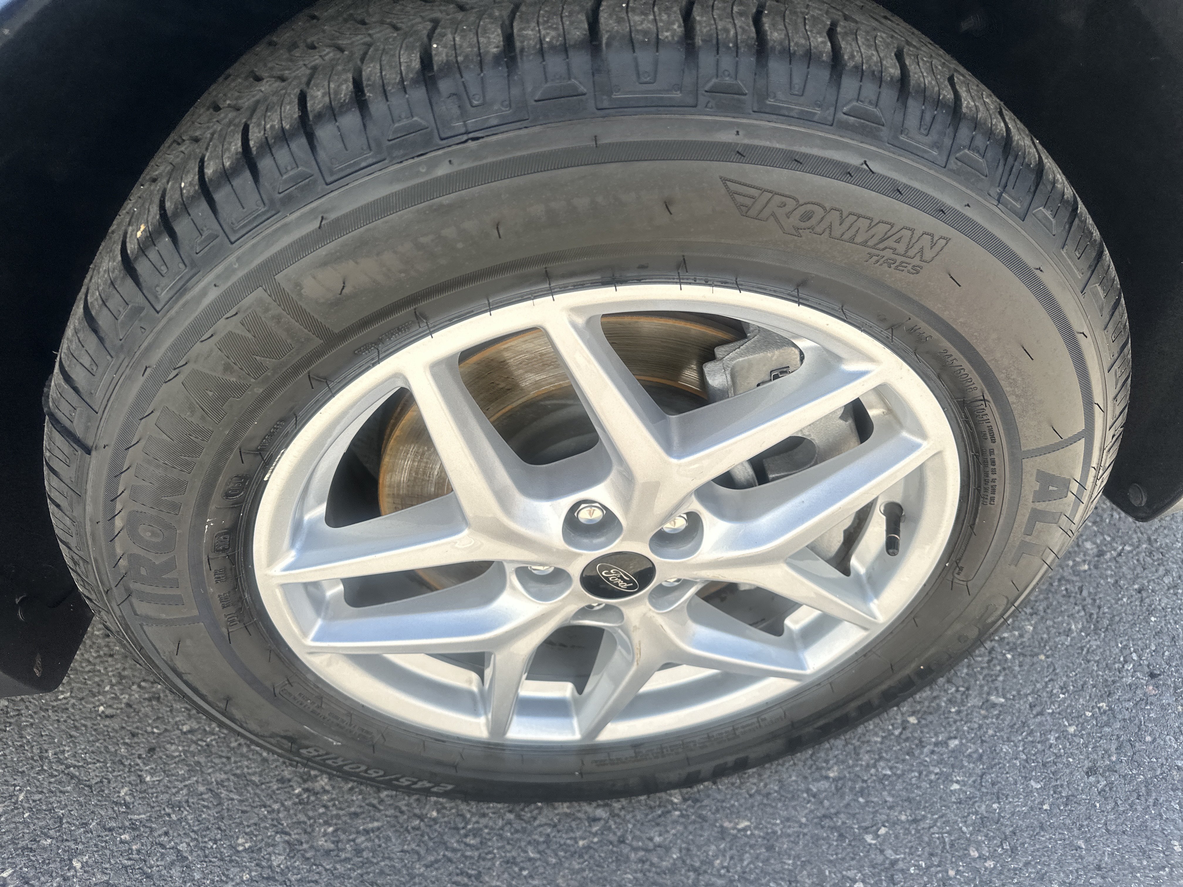 Used 2024 Blue Ford  image 9