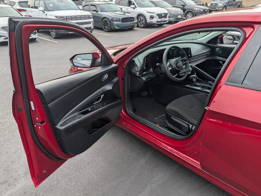 Used 2023 Red Hyundai SEL image 29