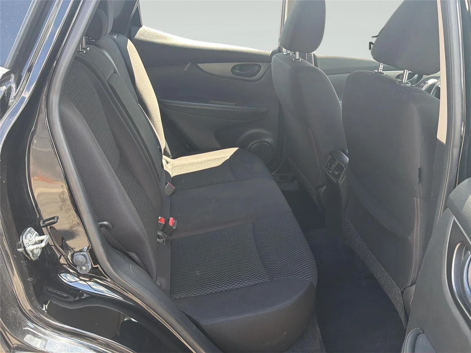 2018 Nissan Rogue Sport S - Photo 27