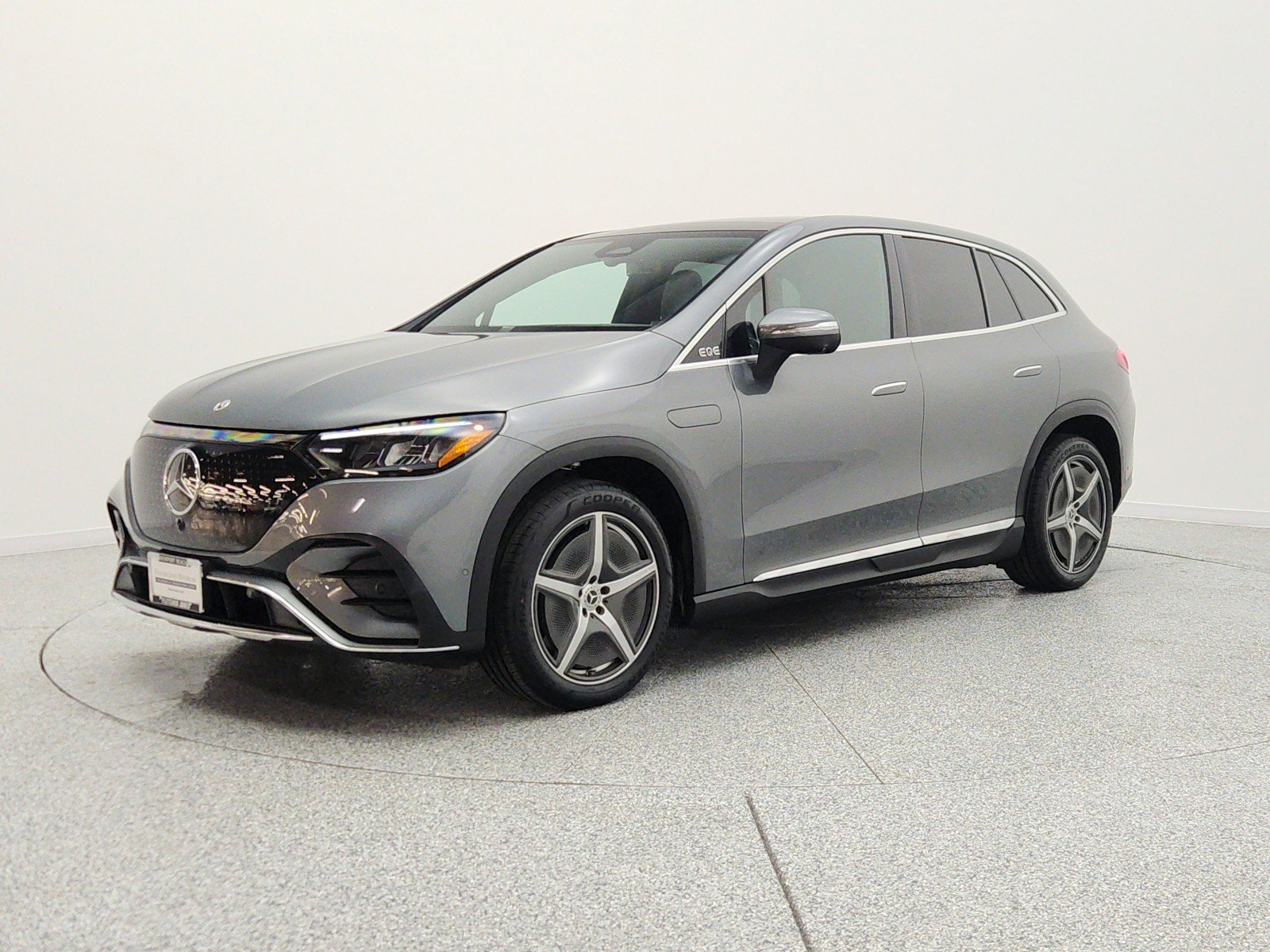 2023 Mercedes-Benz EQE SUV EQE 350's photo