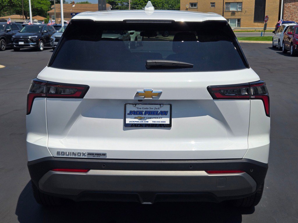 2025 Chevrolet Equinox LT - Photo 12