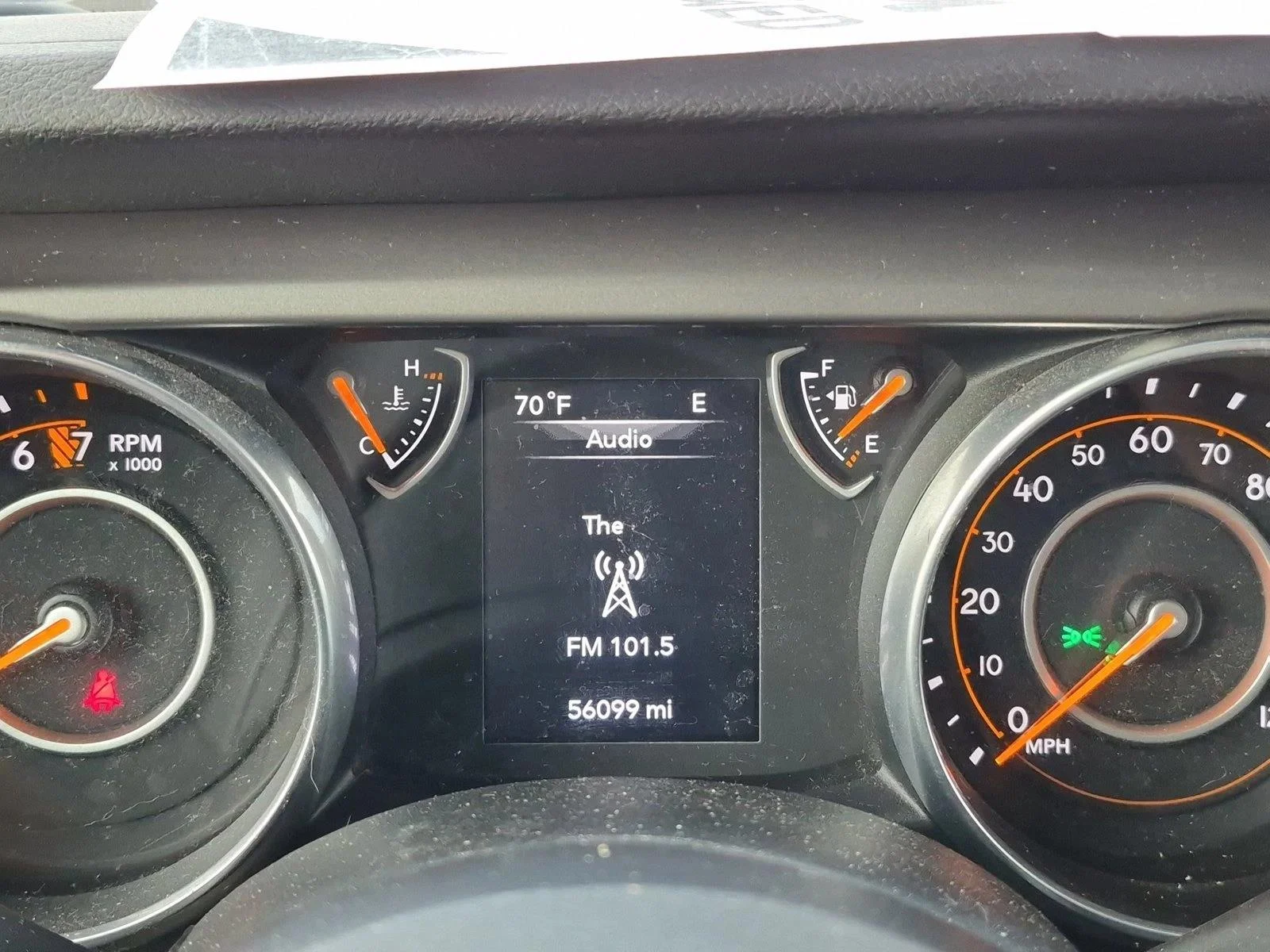 Used 2018 Bright White Clearcoat Jeep Sport S image 9