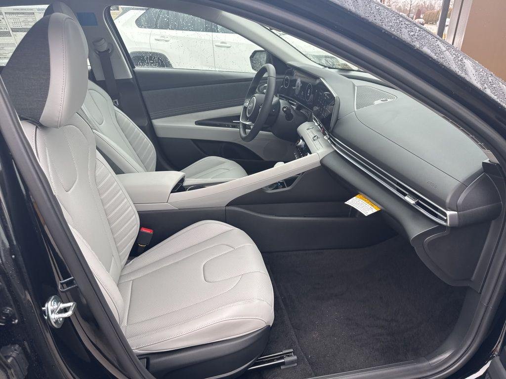 New 2026 Black Hyundai Limited image 40