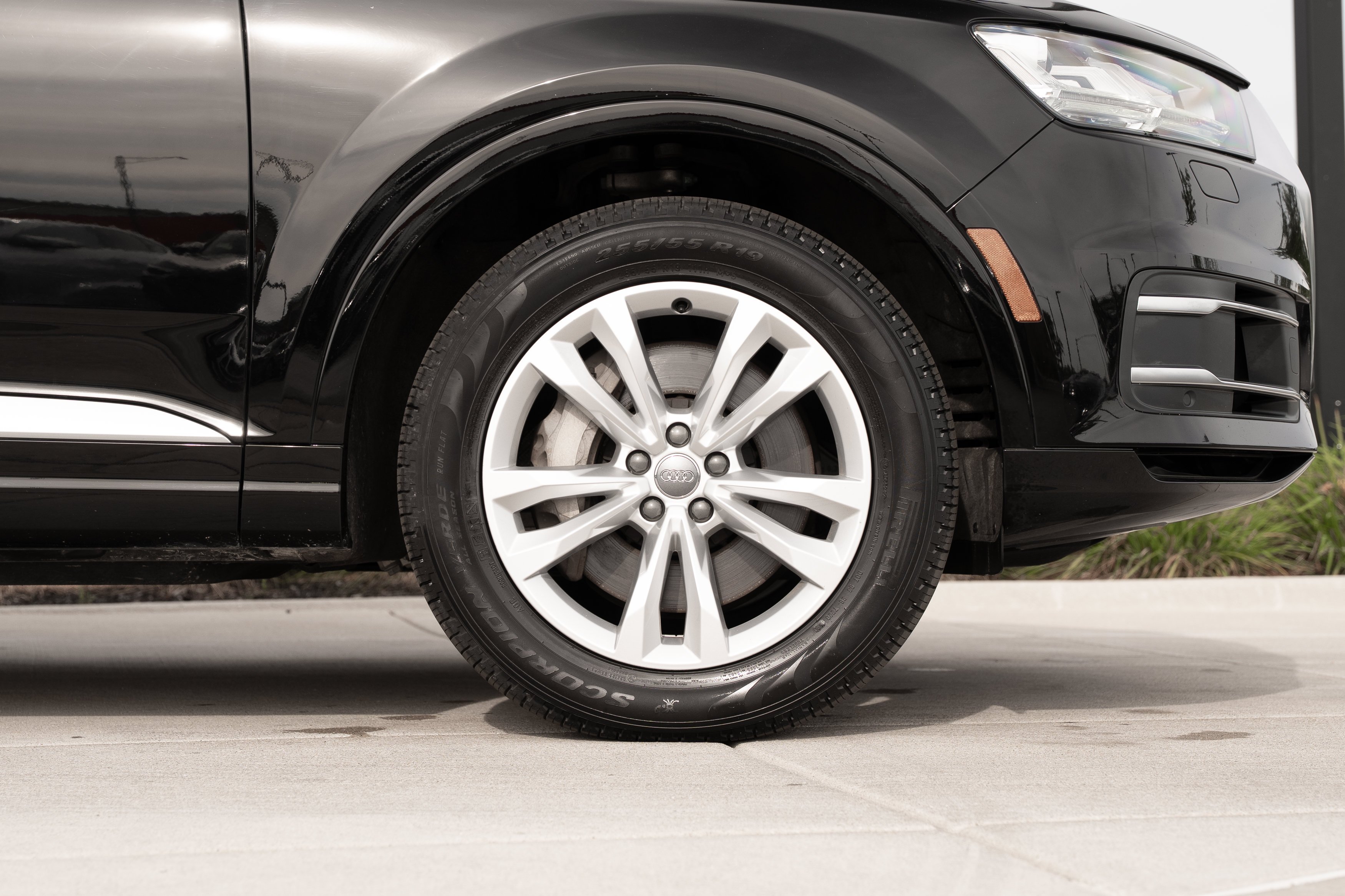 Used 2019 Night Black Audi Premium Plus image 30