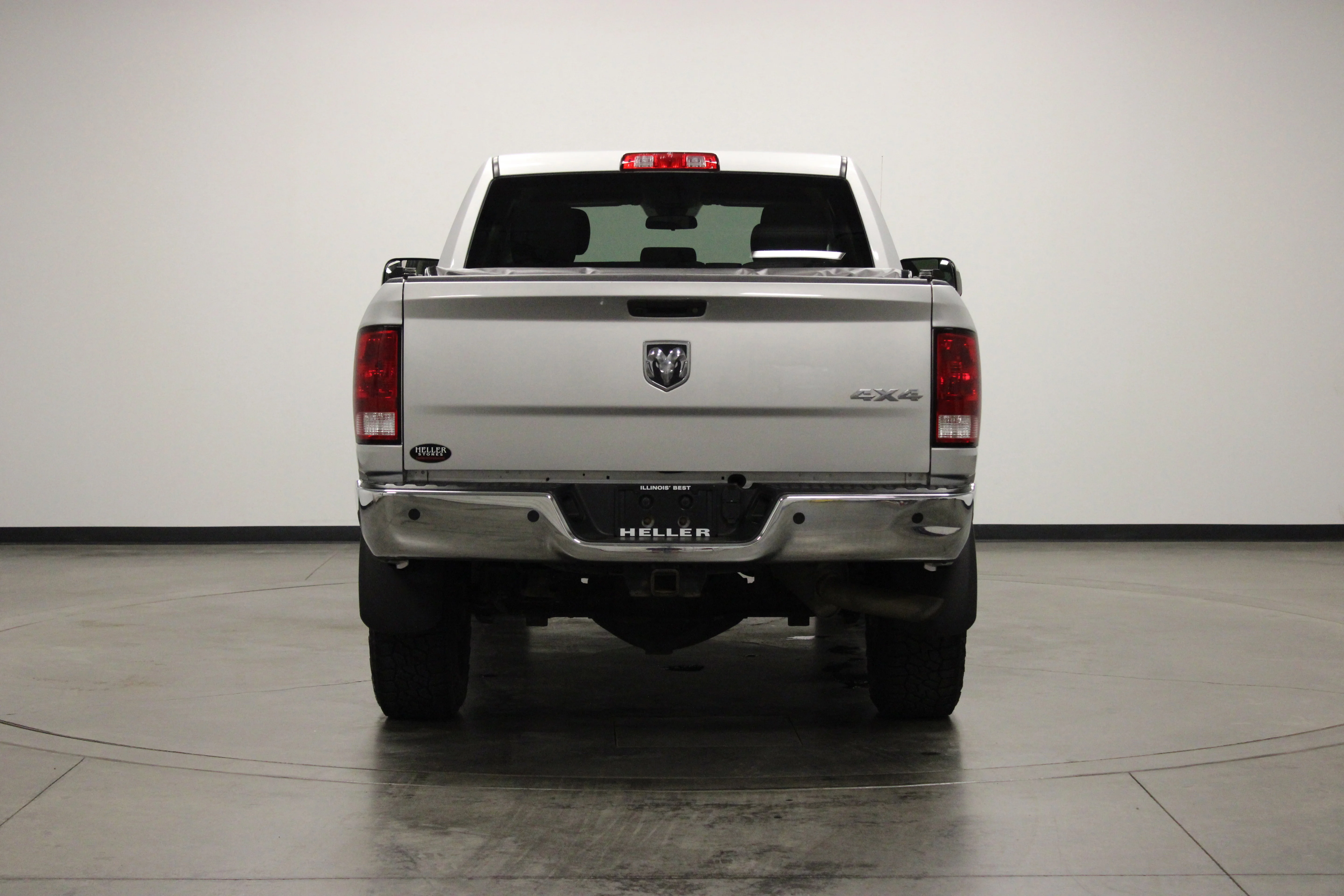Used 2018 Bright Silver Clearcoat Metallic Ram Tradesman image 7