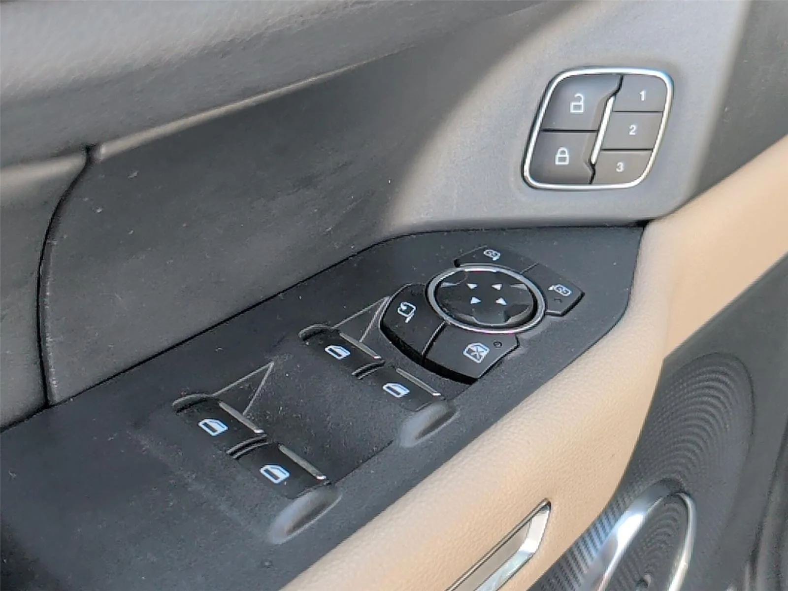 Used 2024 Oxford White Ford Limited image 16
