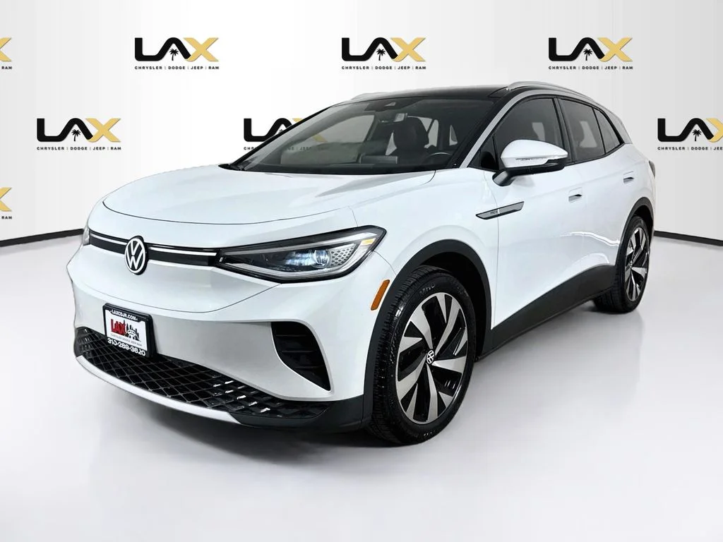 Used 2021 White Volkswagen Pro S image 3